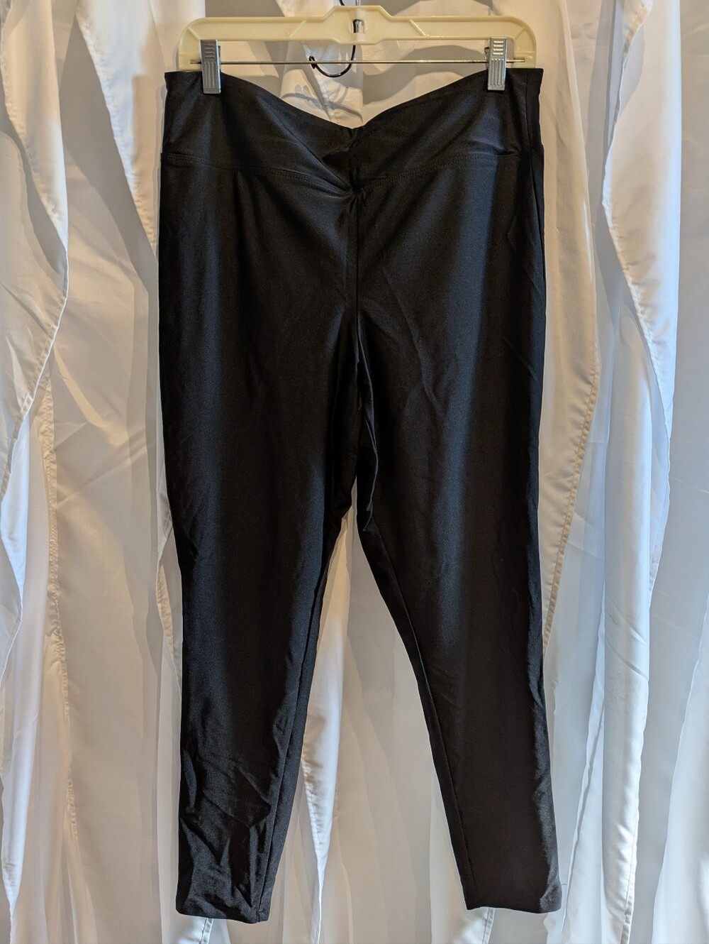 E3 Torrid Black Liquid Sheen Shiny High Stretch Leggings Ruched Scrunch Butt Siz